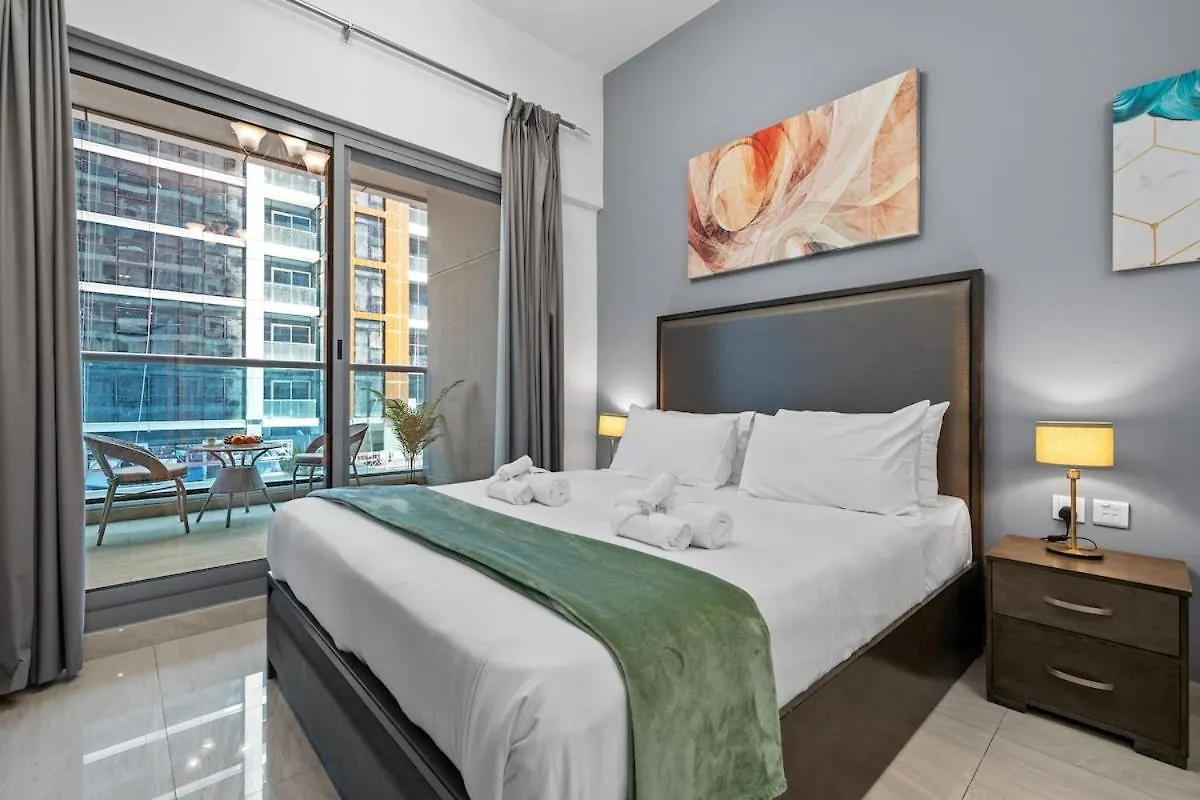 Central Business Bay Studio By Stayinhomes - 10 Mins Burj Khalifa - Parking - Pool - Gym Dubai